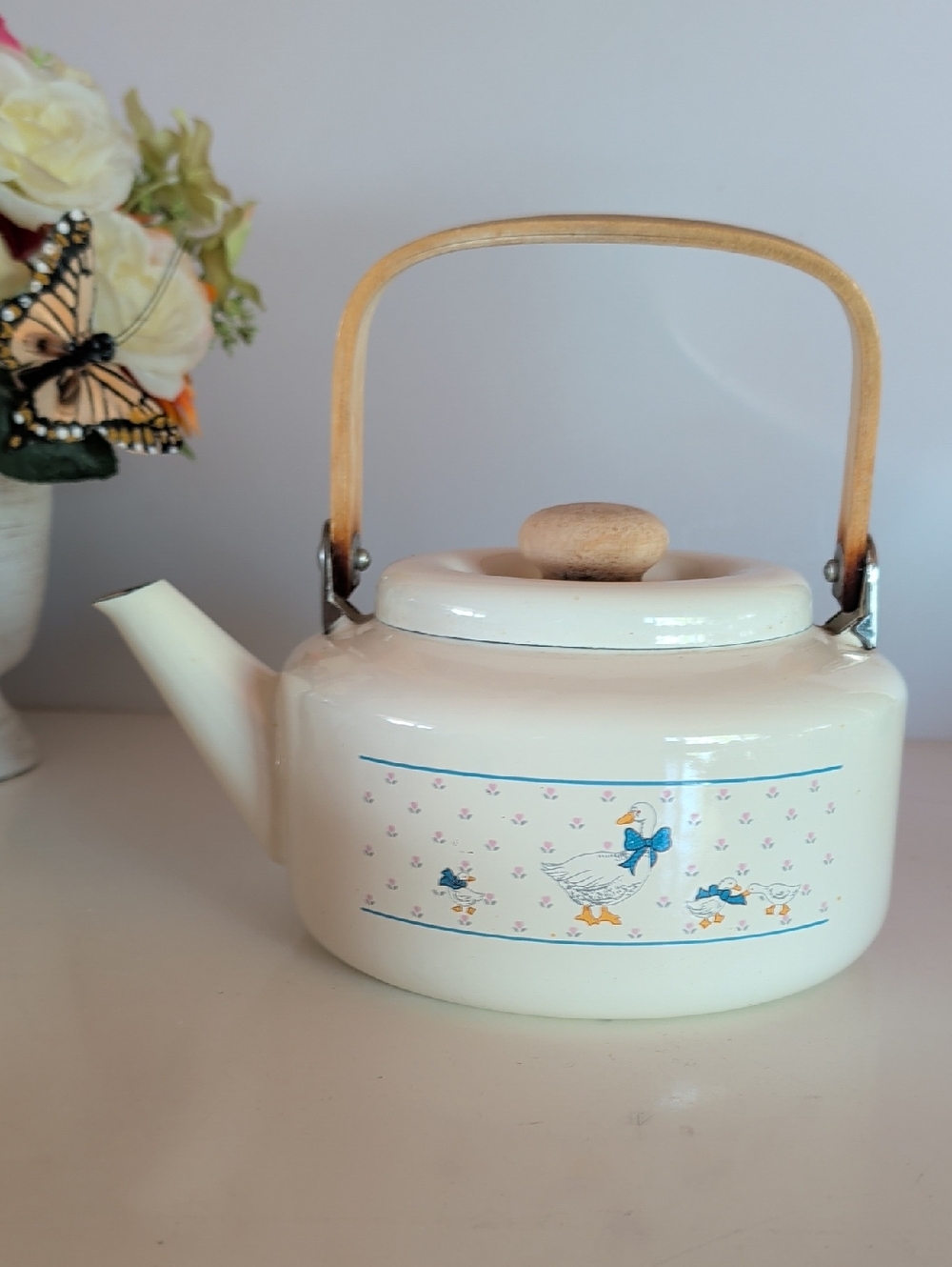 VTG. Cream Teapot with Blue Bow Porcelain Geese Motif.